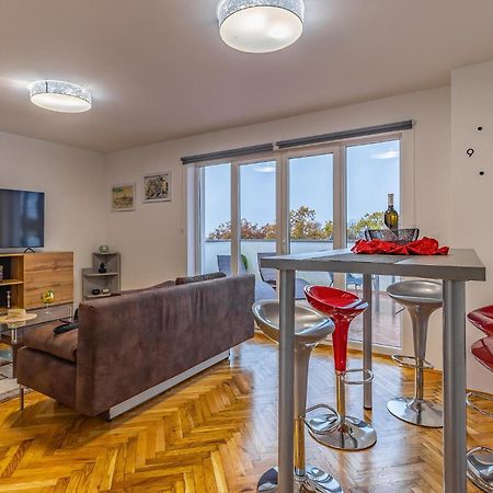 Lovely Home In Labin With Kitchen Exterior photo