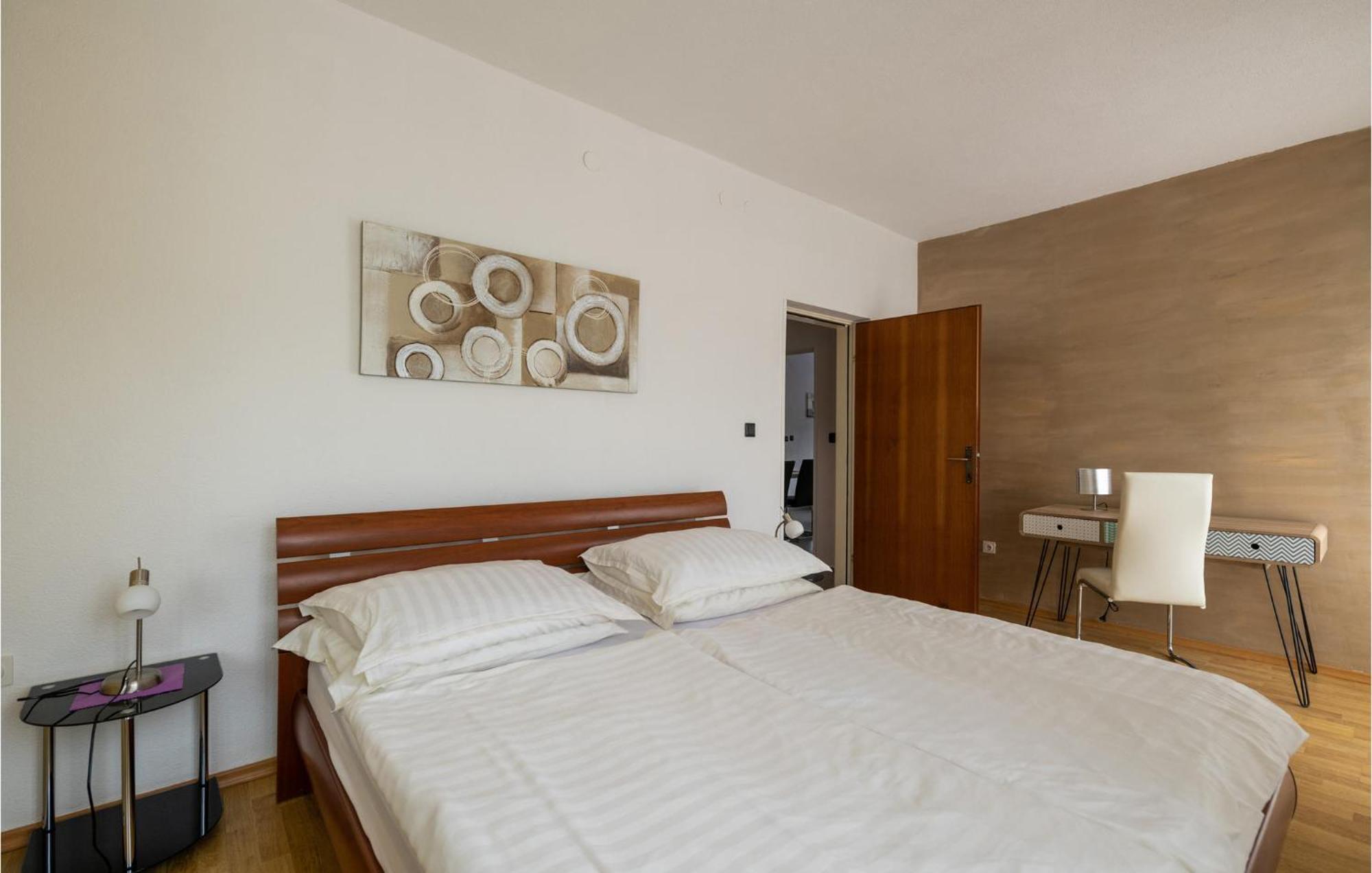 Lovely Home In Labin With Kitchen Exterior photo